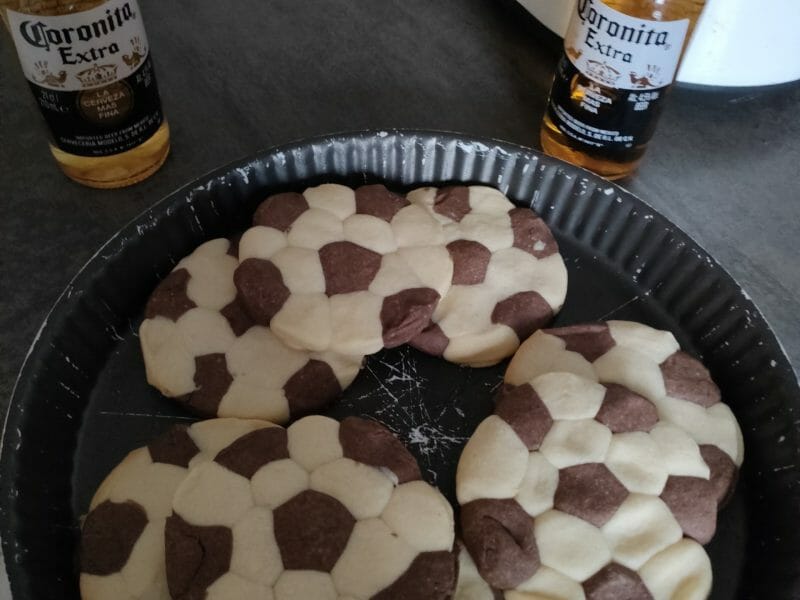 Cliquez pour zoomer ! Biscuits ballon de foot Thermomix par manu2609