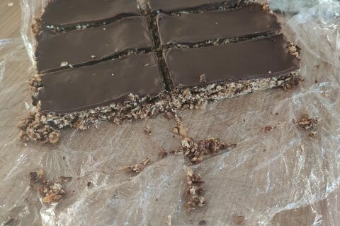Cliquez pour zoomer ! Barres de céréales à l’avoine, noisettes, banane et chocolat au Thermomix