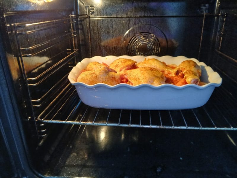 Cliquez pour zoomer ! Poulet aux pommes de terre, poivron et tomates Thermomix par Lelou84