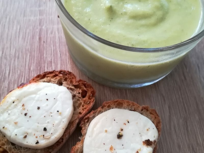 Cliquez pour zoomer ! Soupe froide courgette et concombre Thermomix par Laura_23