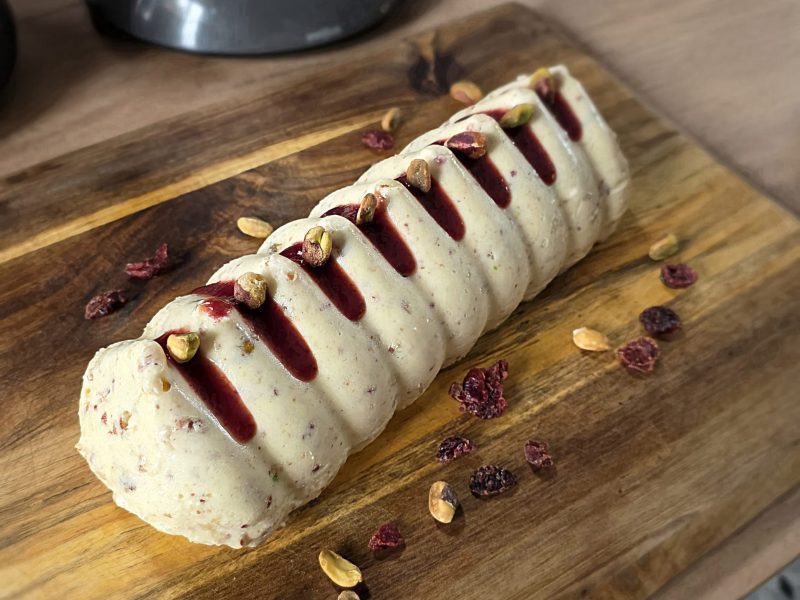 Cliquez pour zoomer ! Nougat glacé Thermomix par Insta @maggielesbonspetitsplats