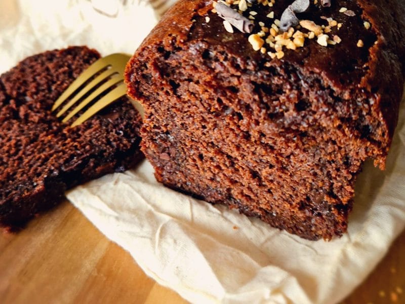 Cliquez pour zoomer ! Cake au chocolat et à la banane Thermomix par Insta @maggielesbonspetitsplats