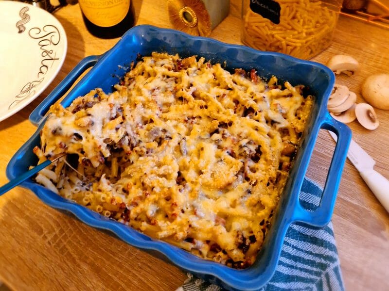 Cliquez pour zoomer ! Gratin de pennes aux champignons Thermomix par Insta @maggielesbonspetitsplats