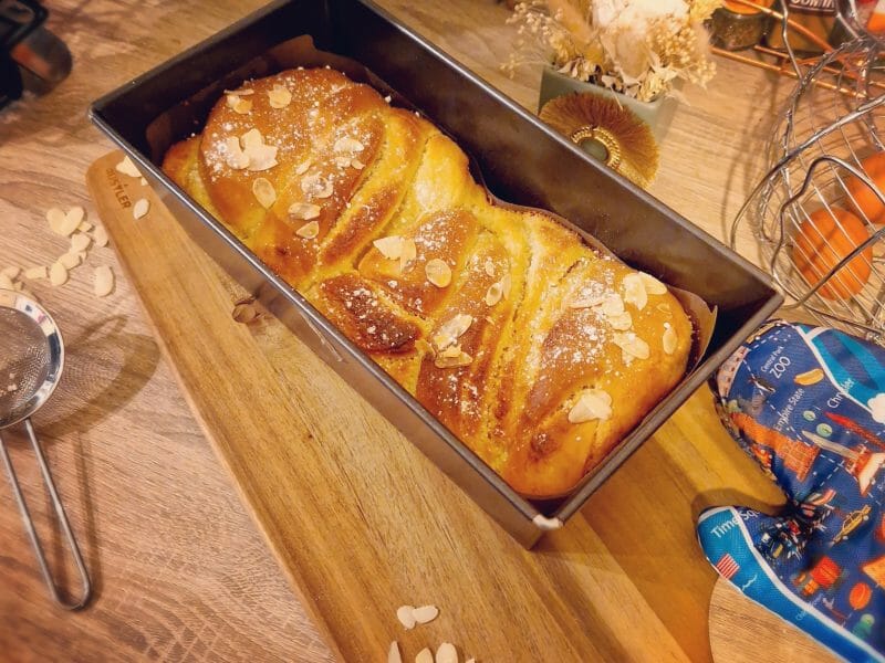 Cliquez pour zoomer ! Brioche à la crème d’amande Thermomix par Insta @maggielesbonspetitsplats