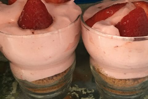 Cliquez pour zoomer ! Mousse de fraises Thermomix par jocelyne38