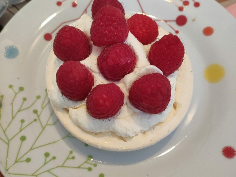 Cliquez pour zoomer ! Mini pavlova aux fraises Thermomix par djotomatic