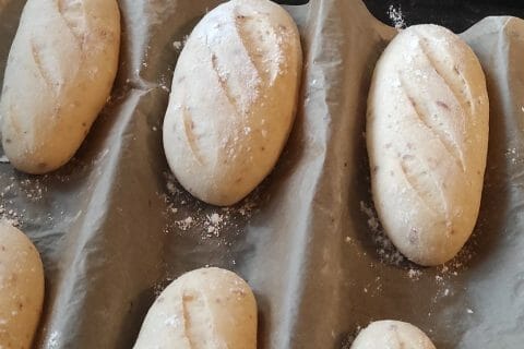 Cliquez pour zoomer ! Petits pains aux dattes Thermomix par Fabiiola