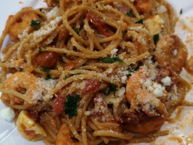 Cliquez pour zoomer ! Spaghettis aux crevettes et à l’ail Thermomix par stefy123