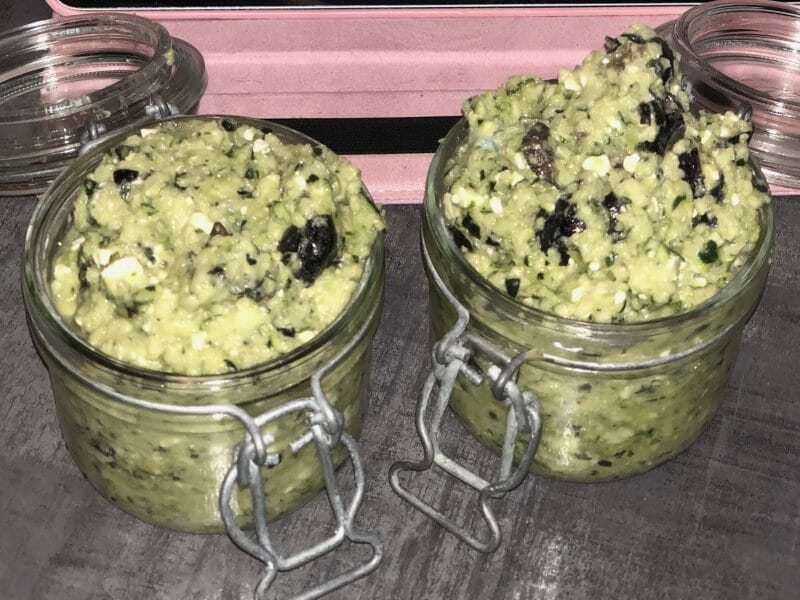 Cliquez pour zoomer ! Salade de courgettes à la feta Thermomix par tizia67