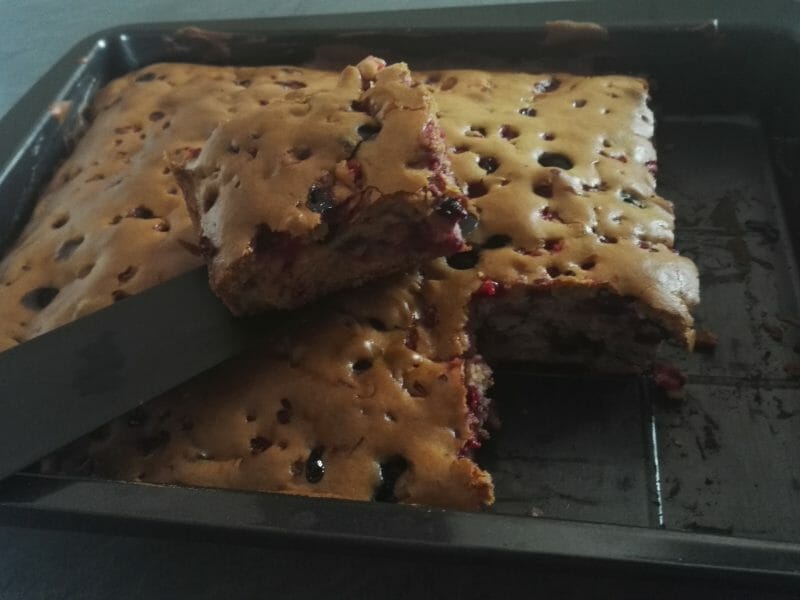 Cliquez pour zoomer ! Bublanina aux fruits rouges Thermomix par magalo79