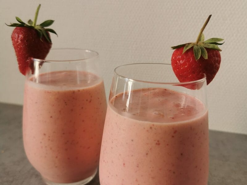 Cliquez pour zoomer ! Milkshake fraise banane Thermomix par chachaaa68