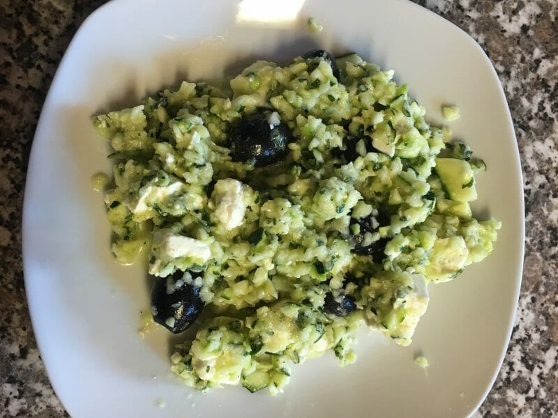 Cliquez pour zoomer ! Salade de courgettes à la feta Thermomix par Ray