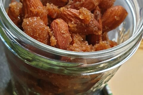 Cliquez pour zoomer ! Amandes grillées à la cannelle et au miel Thermomix par debbo