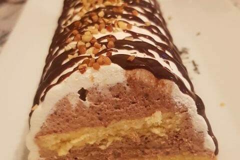 Cliquez pour zoomer ! Bûche Ferrero Rocher Thermomix par stessy13150