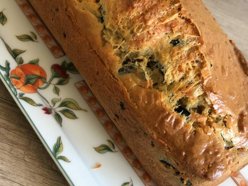 Cliquez pour zoomer ! Cake salé jambon fromage et olives Thermomix par cooky08