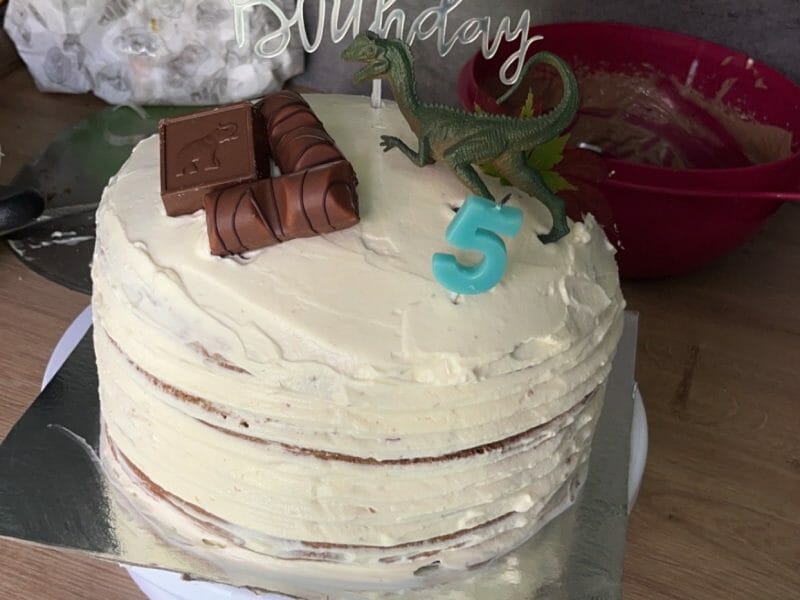 Cliquez pour zoomer ! Layer cake Kinder Bueno Thermomix par Marie 🌸
