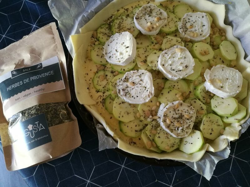 Cliquez pour zoomer ! Tarte courgettes, chèvre et pignons de pin Thermomix par pommedamour76