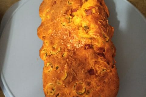 Cliquez pour zoomer ! Cake salé jambon fromage et olives Thermomix par christina86