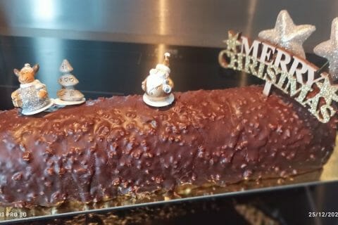 Cliquez pour zoomer ! Bûche Ferrero Rocher Thermomix par nathaliebaudouinnicoli