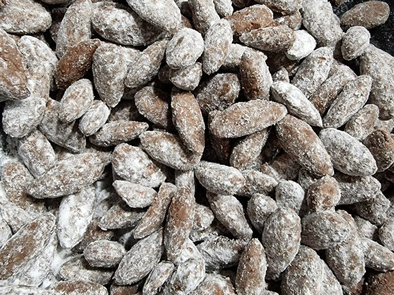 Cliquez pour zoomer ! Amandes au chocolat Thermomix par Lilie1708