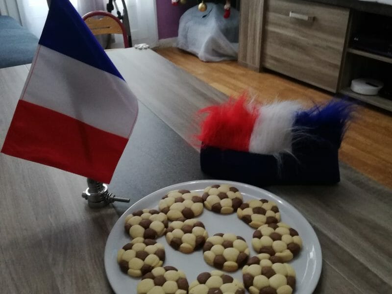 Cliquez pour zoomer ! Biscuits ballon de foot Thermomix par sand78390