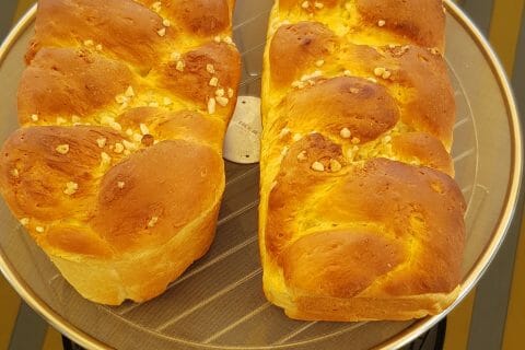 Cliquez pour zoomer ! Brioche tressée à la mie filante au Thermomix