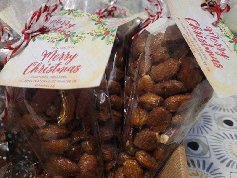 Cliquez pour zoomer ! Amandes grillées à la cannelle et au miel Thermomix par Julie-charlotte