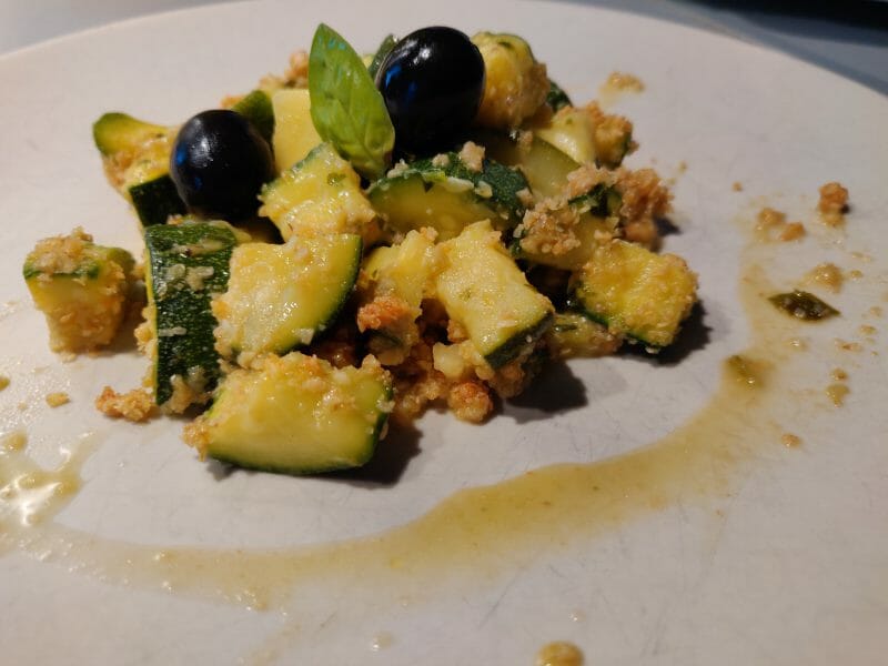 Cliquez pour zoomer ! Crumble courgettes, basilic et parmesan Thermomix par lolovivichloe