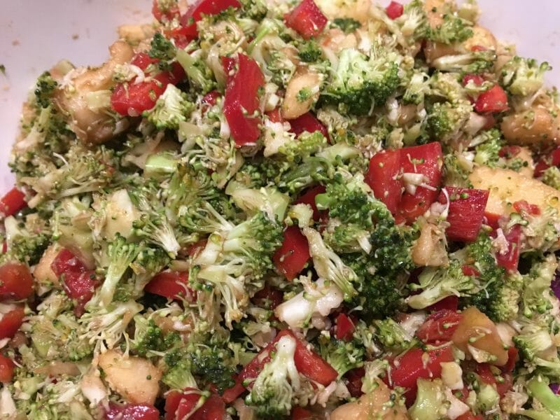 Cliquez pour zoomer ! Salade de brocolis Thermomix par magalie6788