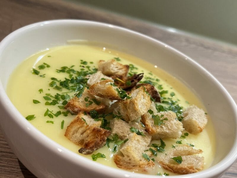 Cliquez pour zoomer ! Velouté à l’oignon et aux pommes de terre Thermomix par babouche73