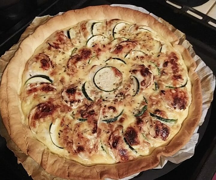Cliquez pour zoomer ! Tarte courgettes, chèvre et pignons de pin Thermomix par steph20070340