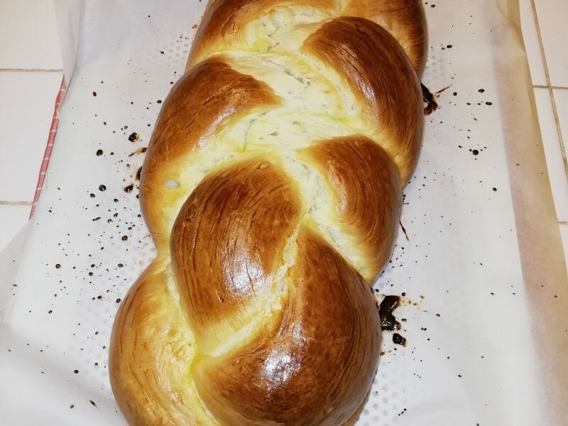 Cliquez pour zoomer ! Brioche tressée à la mie filante Thermomix par Cid35
