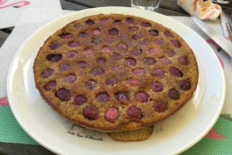Cliquez pour zoomer ! Clafoutis cerises, noisettes et crumble spéculoos Thermomix par laurasophie