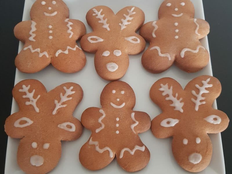 Cliquez pour zoomer ! Biscuits pain d’épices de la Saint Nicolas Thermomix par veromu