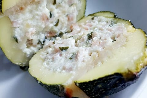 Cliquez pour zoomer ! Courgettes rondes farcies à la ricotta Thermomix par mariaknight