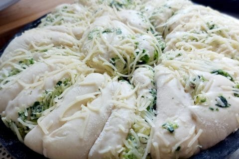 Cliquez pour zoomer ! Pain à l’ail, persil et mozzarella Thermomix par mariaknight