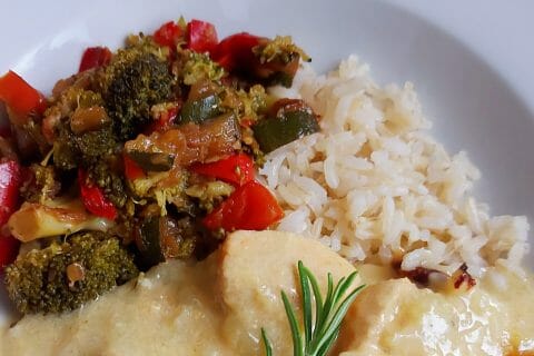 Cliquez pour zoomer ! Poulet à la crème et aux oignons Thermomix par mariaknight