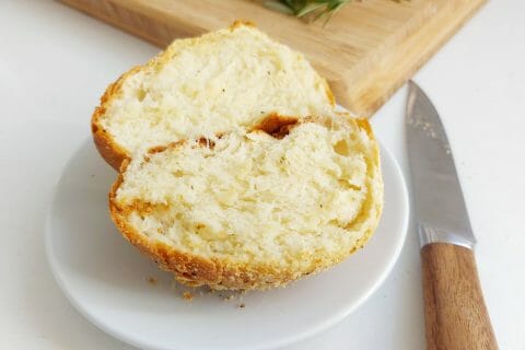 Cliquez pour zoomer ! Pains burger au parmesan et romarin Thermomix par mariaknight