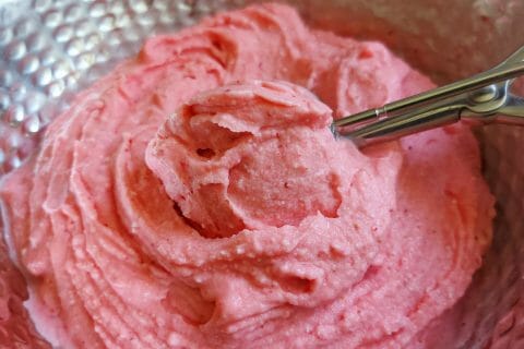 Cliquez pour zoomer ! Glace à la fraise Thermomix par mariaknight