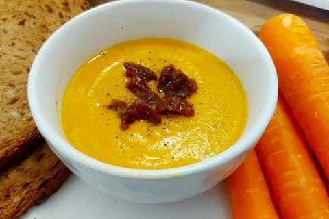 Cliquez pour zoomer ! Velouté de carottes et tomates séchées Thermomix par mariaknight
