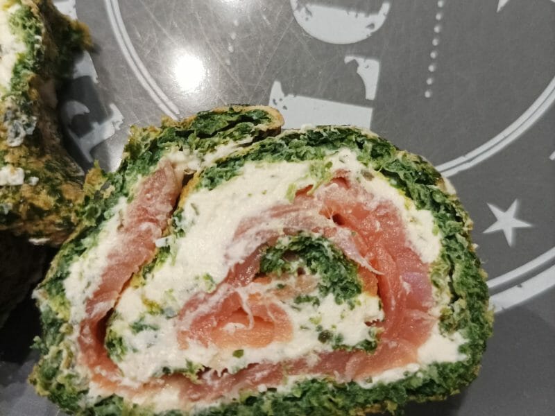 Cliquez pour zoomer ! Roulé aux épinards, saumon et Boursin Thermomix par annesophiefr