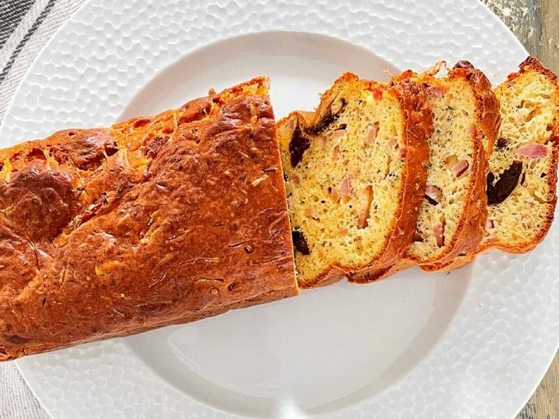 Cliquez pour zoomer ! Cake aux lardons et aux pruneaux Thermomix par SandyG