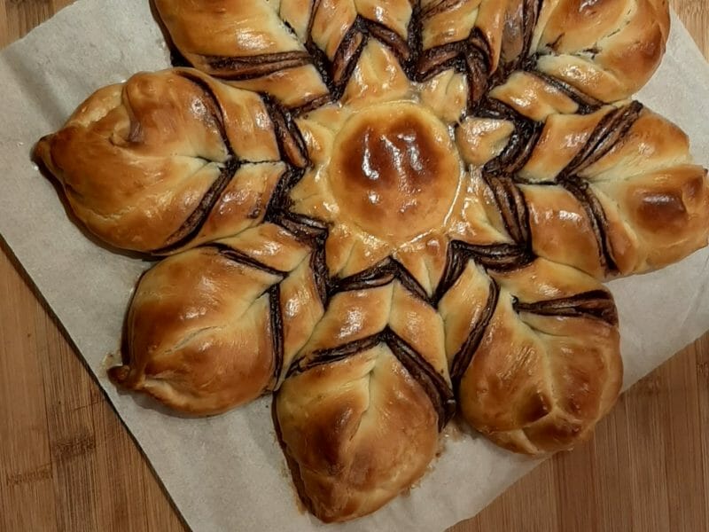 Cliquez pour zoomer ! Brioche étoilée au Nutella Thermomix par nicolebayard