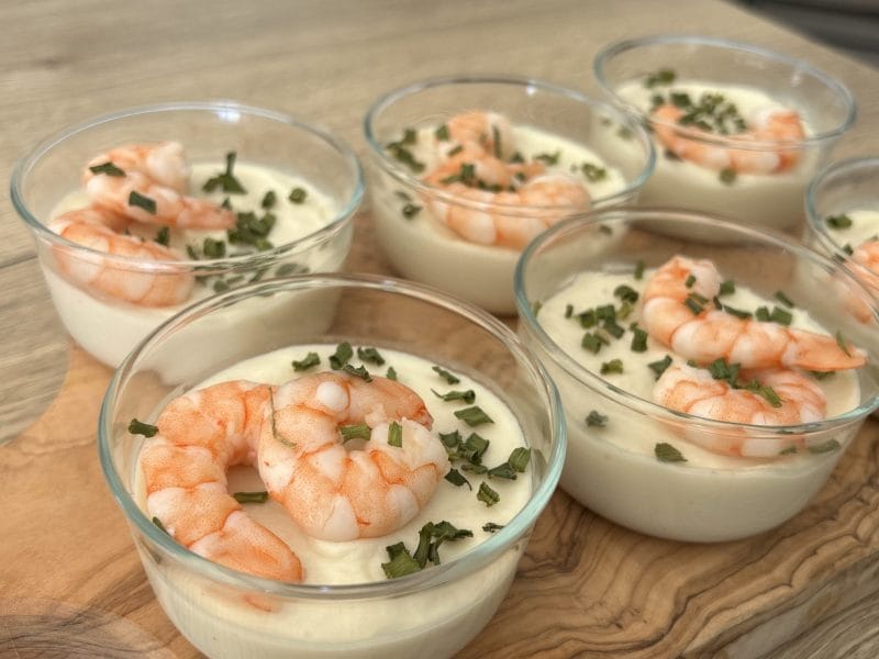 Cliquez pour zoomer ! Verrines de mousse de chou-fleur et crevettes Thermomix par Nadège