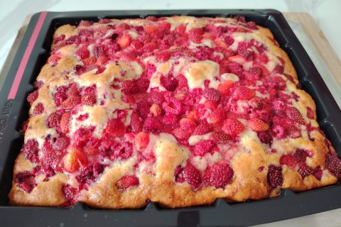 Cliquez pour zoomer ! Bublanina aux fruits rouges Thermomix par carbouede