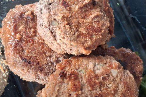 Cliquez pour zoomer ! Steak haché de boeuf au fromage Thermomix par louloutevan38