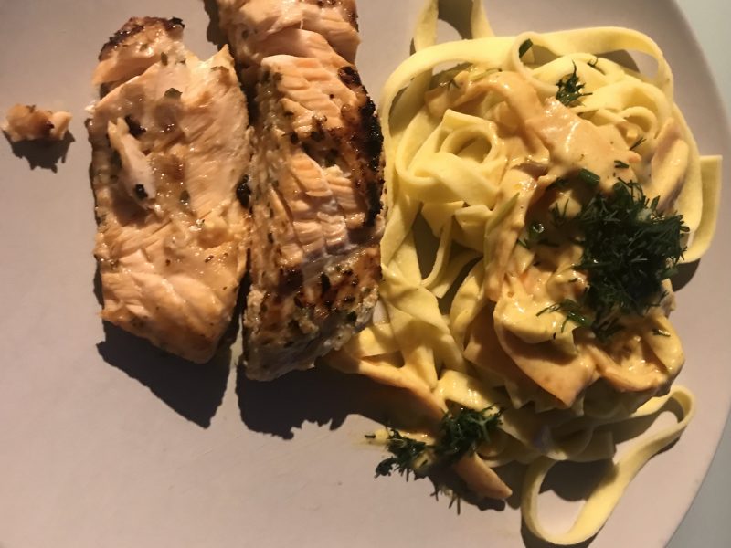 Cliquez pour zoomer ! Saumon au citron et à l’ail Thermomix par beatandl