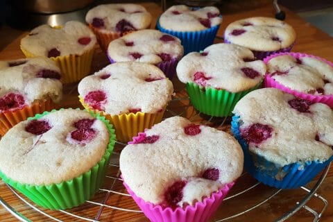 Cliquez pour zoomer ! Cupcakes à la framboise Thermomix par satheen12