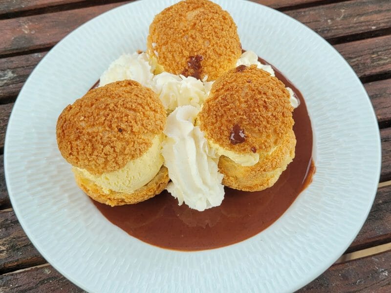 Cliquez pour zoomer ! Choux craquelin fraises chantilly Thermomix par coco123