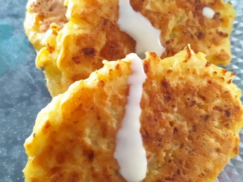 Cliquez pour zoomer ! Galettes de chou-fleur et sauce yaourt Thermomix par magax